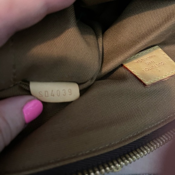 Authentic Louis Vuitton Bag - Picture 5 of 5